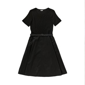   Kjole sort med jersey overdel 