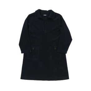 Kjole i japansk fjjl med struktur marine