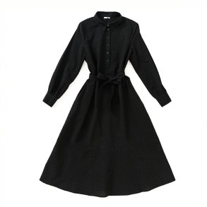   Kjole med struktur sort prik